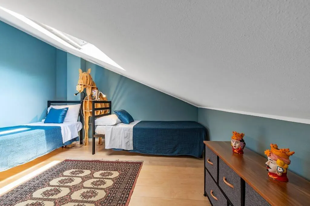 Enjoyhome - Appartamento Di Pregio Con Garage Padova 0*,  Italy
